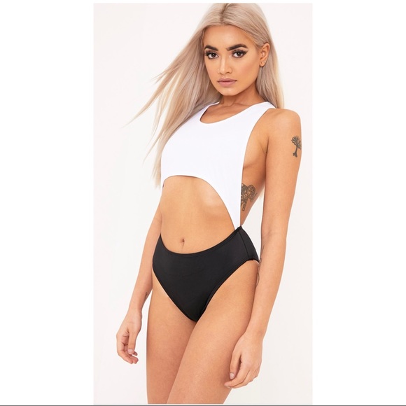 PrettyLittleThing Other - Cut out swimsuit